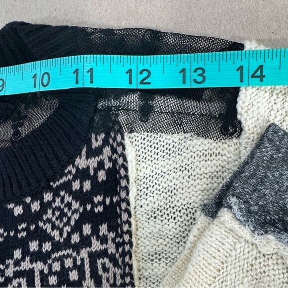 Y2K Women’s lace whimsigoth Grunge lace Cardigan Metal Goth XS Gimmicks BKE - Picture 11 of 16